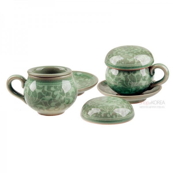 청자백상감 목단다기잔세트 - 아름다운 청자 위에 목단꽃 무늬로 디자인한 다기세트입니다.고풍스러운 멋이 돋보이는 도자기로 집들이, 외국인 이웃, 특별한 분을 위한 선물로 추천합니다.