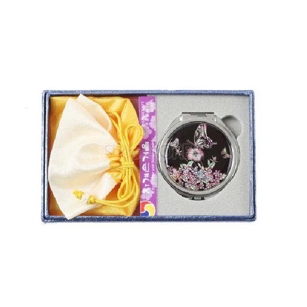 자개 주머니 거울-검호랑나비 - 매듭주머니와 화려한 자개거울 조화